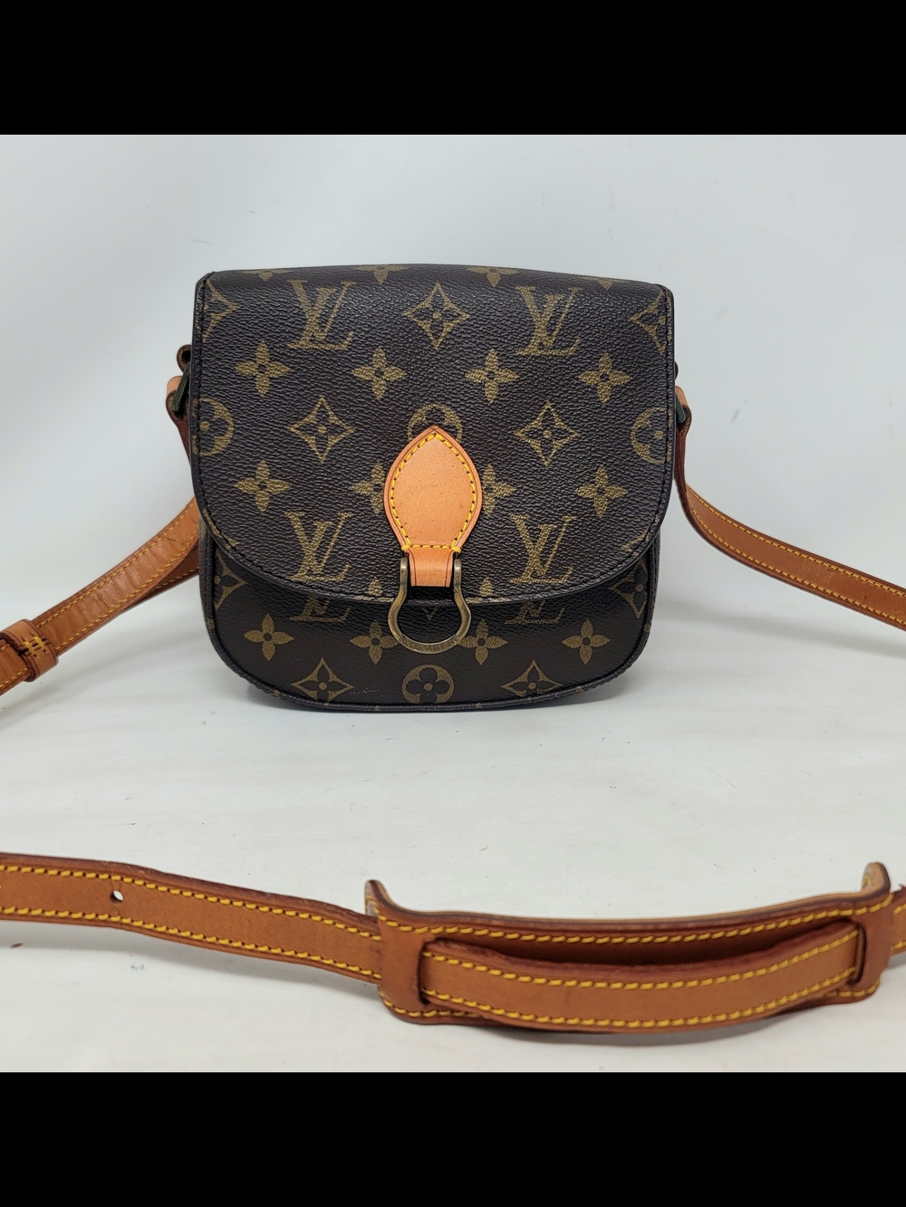 Louis Vuitton Saint Cloud PM Monogram Leather Crossbody Hand Bag Authentic 881VI